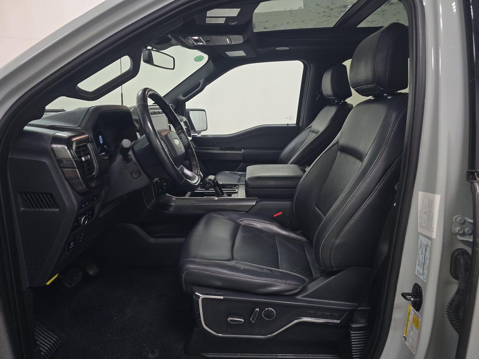 2023 Ford F-150 Lariat AWD