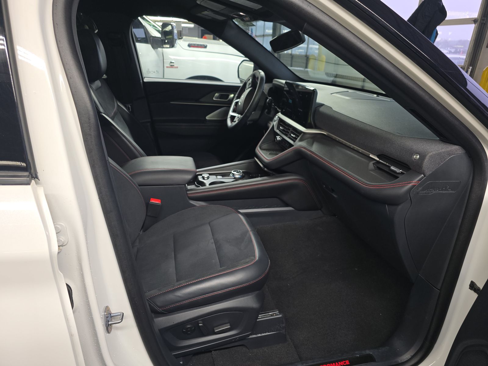 2025 Ford Explorer ST AWD