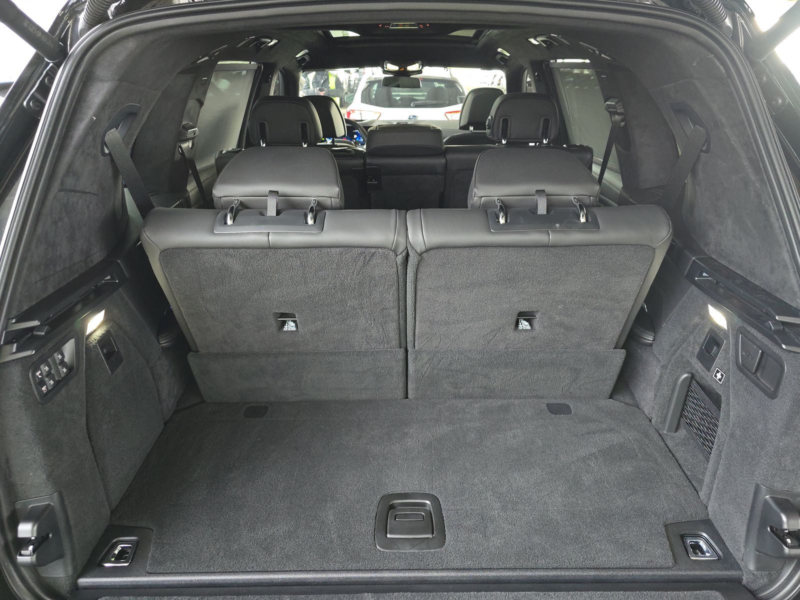 2023 BMW X7 ALPINA XB7 AWD