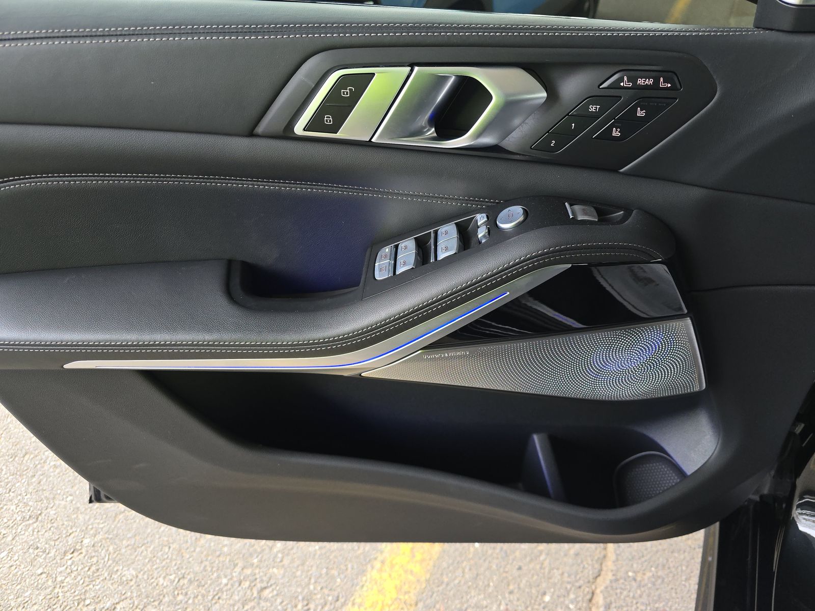 2023 BMW X7 ALPINA XB7 AWD