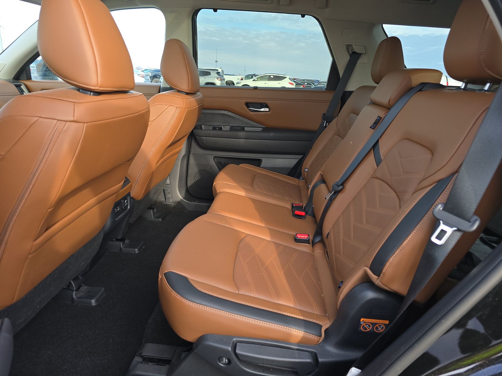 2024 Nissan Pathfinder Platinum AWD