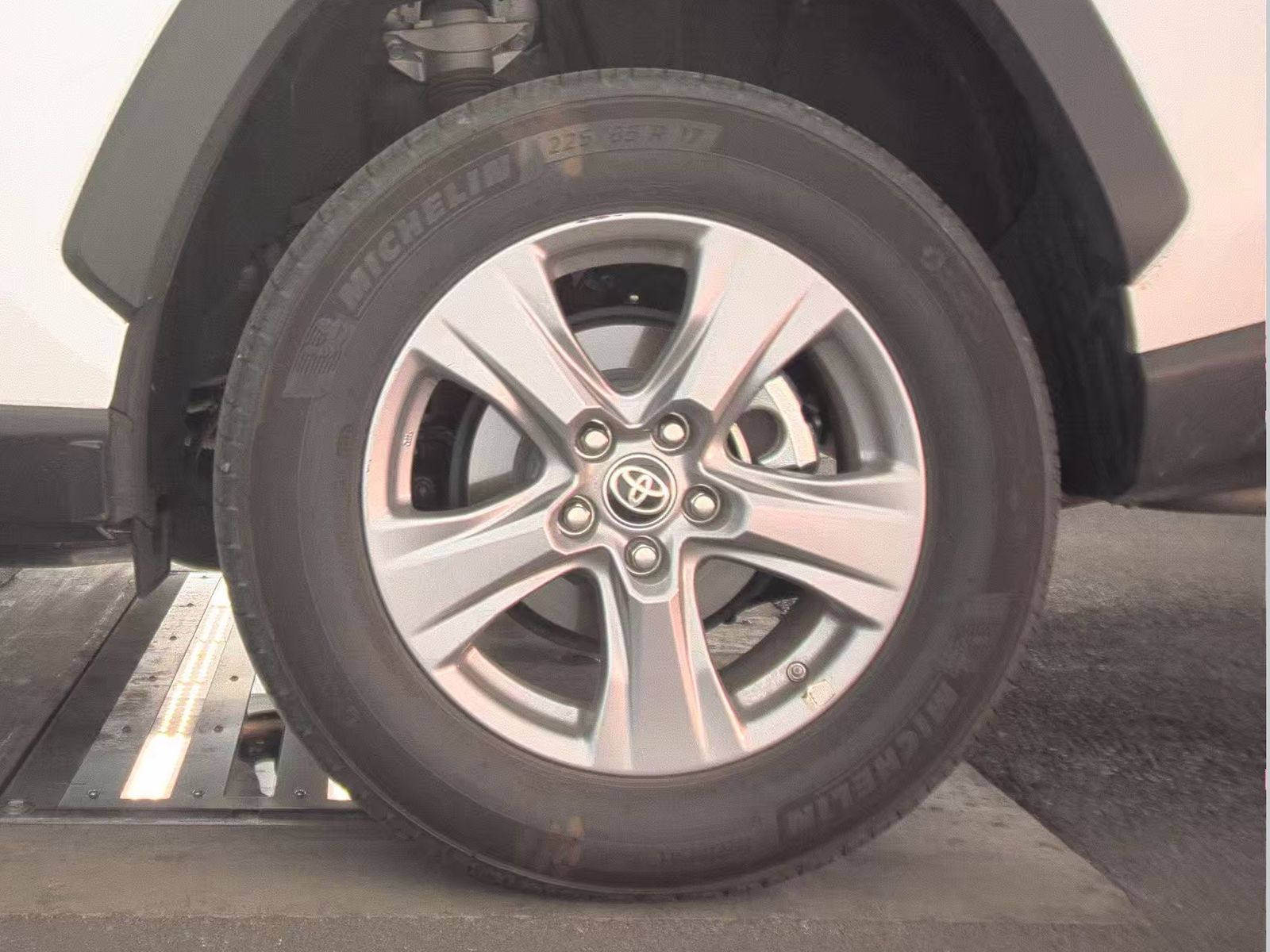 2024 Toyota RAV4 Hybrid LE AWD