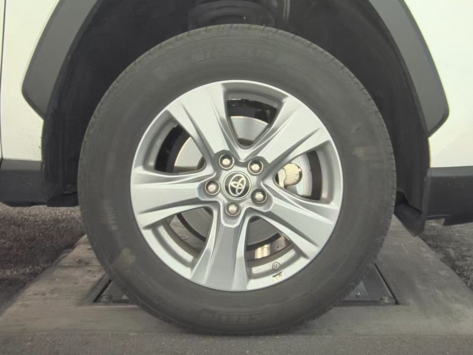 2024 Toyota RAV4 Hybrid LE AWD