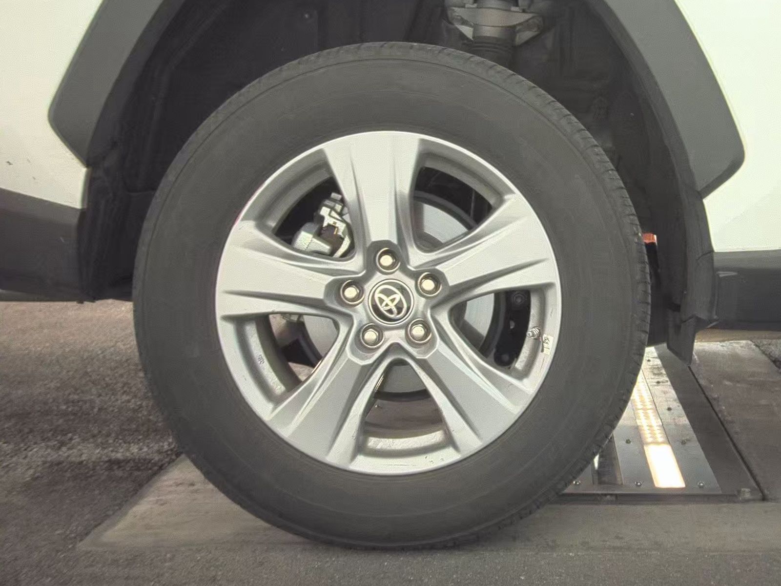 2024 Toyota RAV4 Hybrid LE AWD