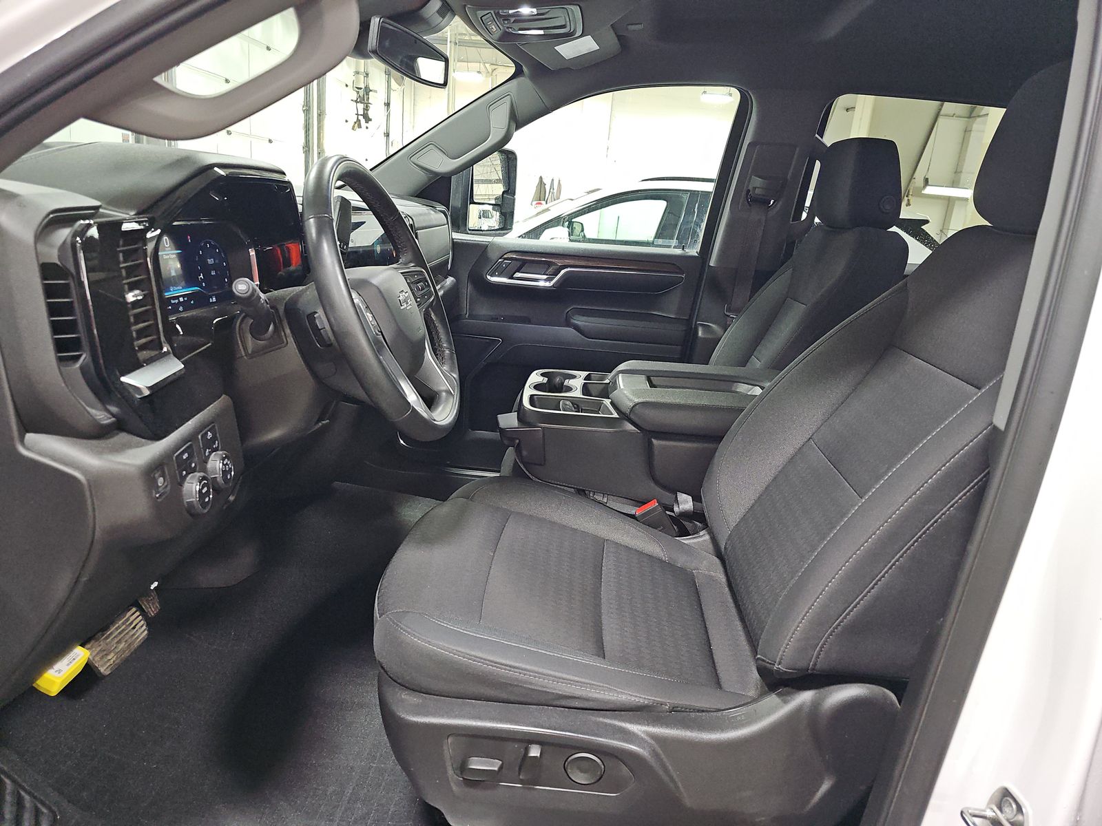 2023 Chevrolet Silverado 1500 RST AWD