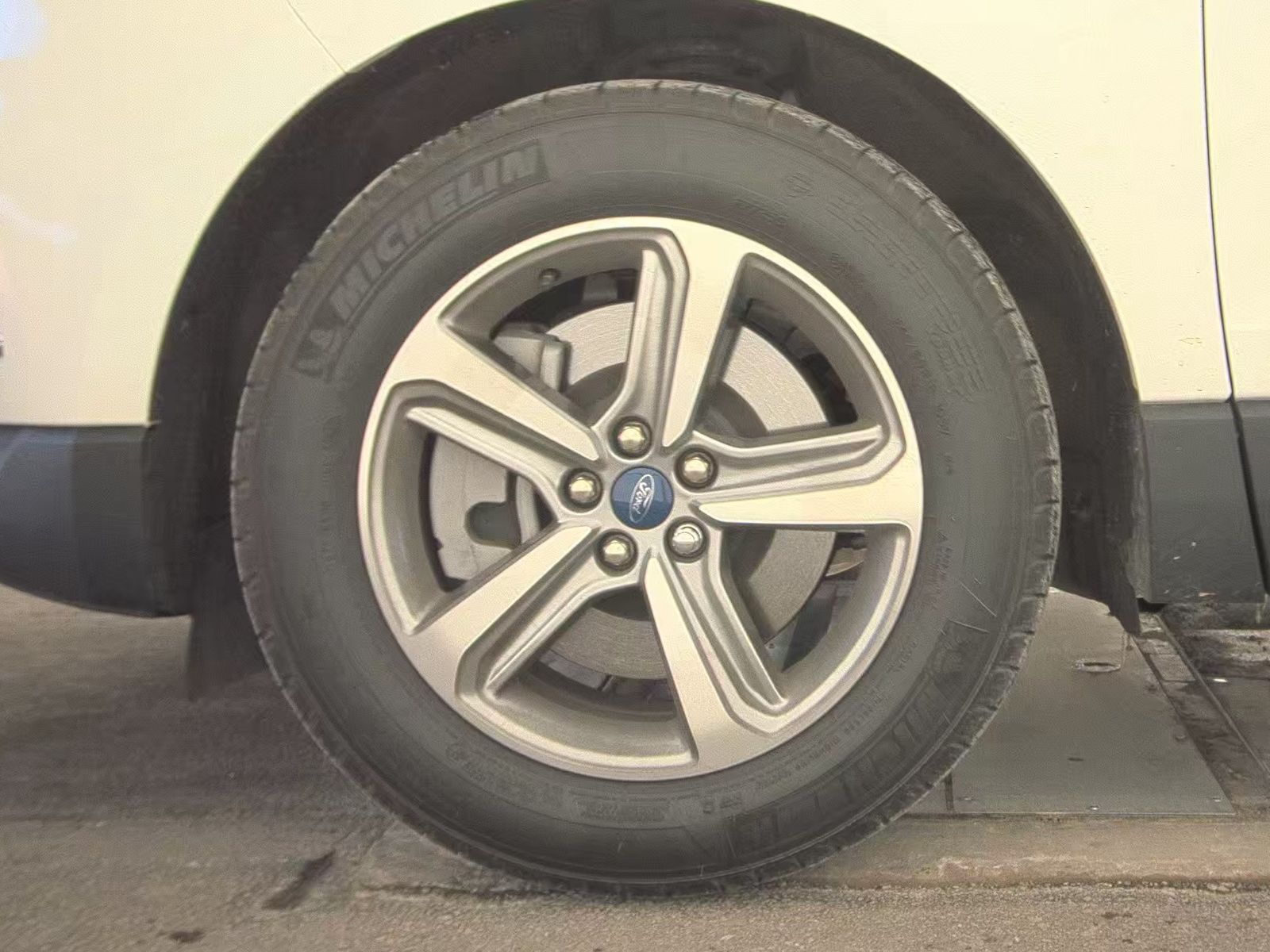 2022 Ford Edge SEL AWD