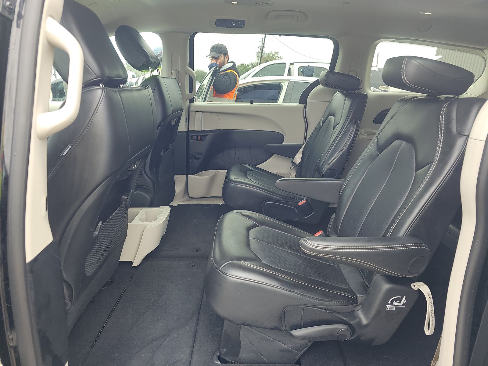 2024 Chrysler Pacifica Touring L FWD