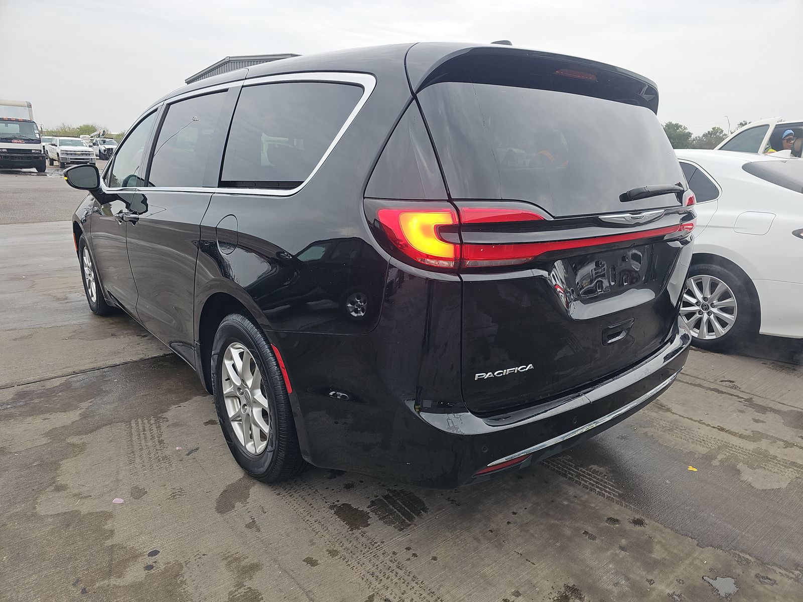 2024 Chrysler Pacifica Touring L FWD