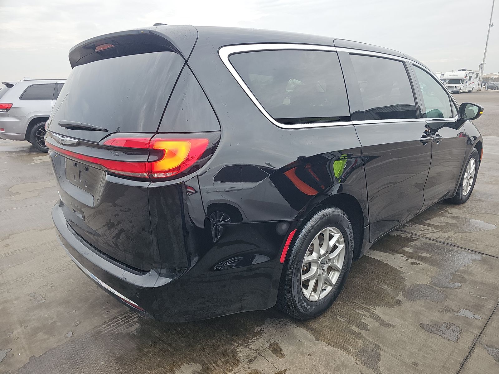 2024 Chrysler Pacifica Touring L FWD