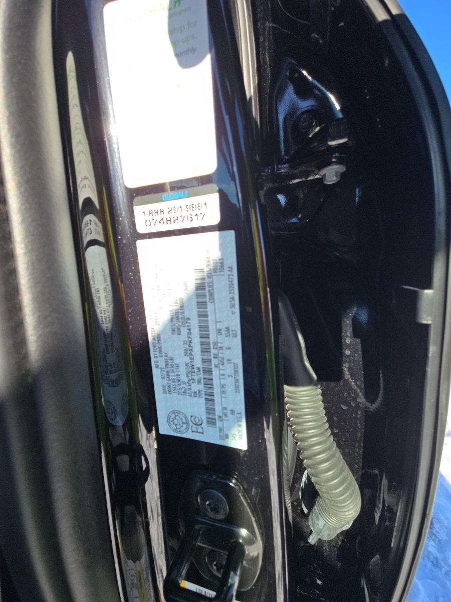 2023 Ford F-150 Lariat AWD