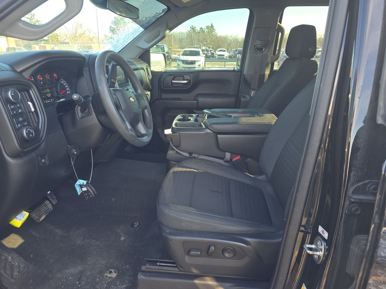 2023 Chevrolet Silverado 1500 Custom AWD