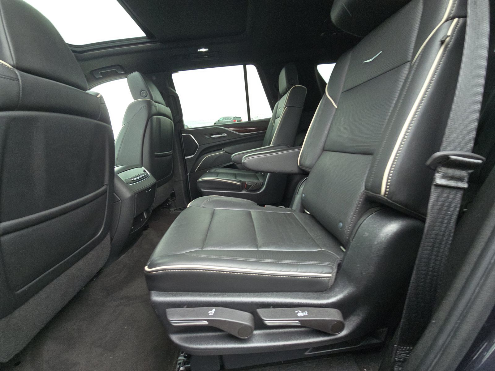 2022 Cadillac Escalade Premium Luxury AWD