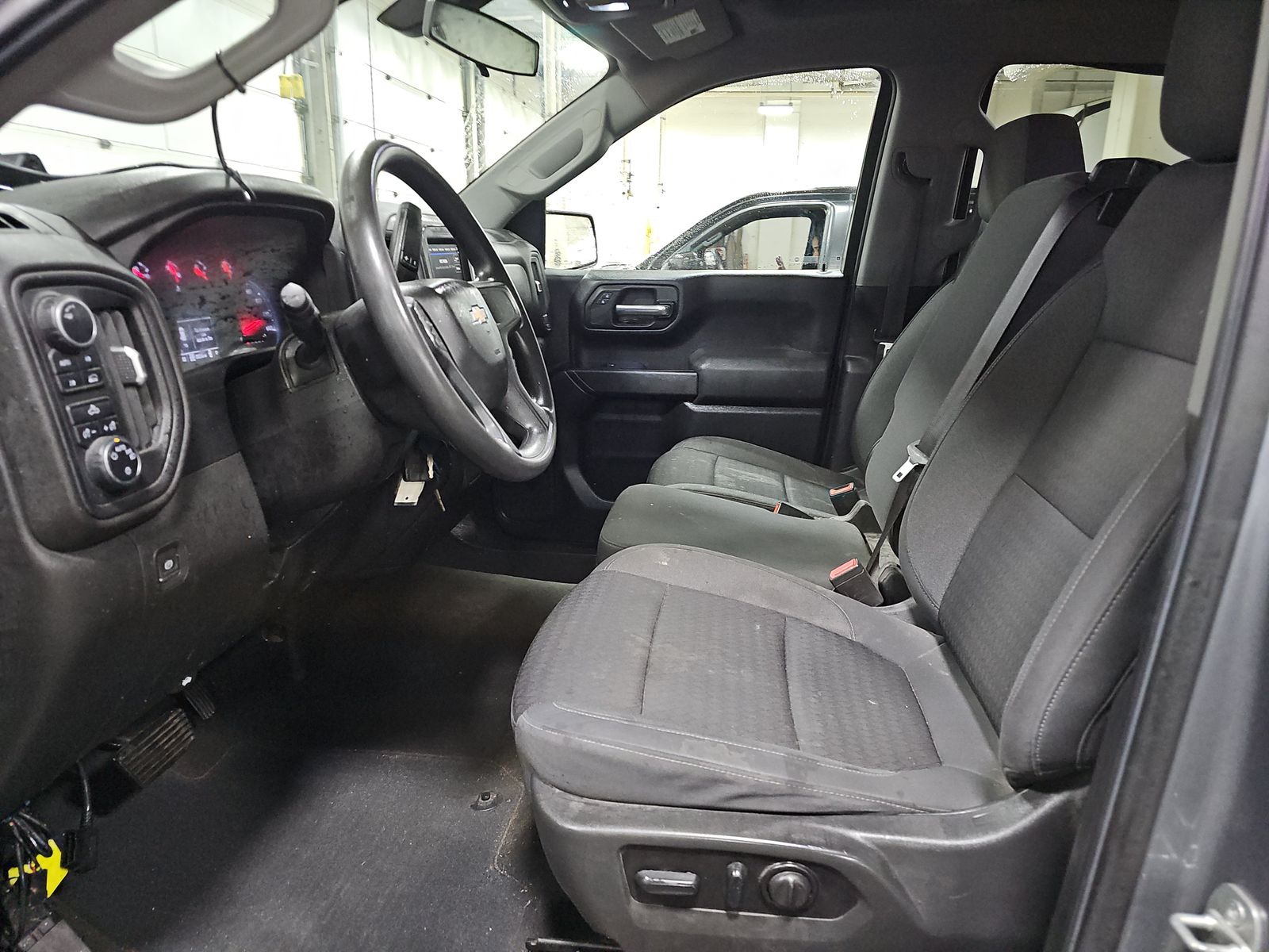 2022 Chevrolet Silverado 1500 Custom AWD