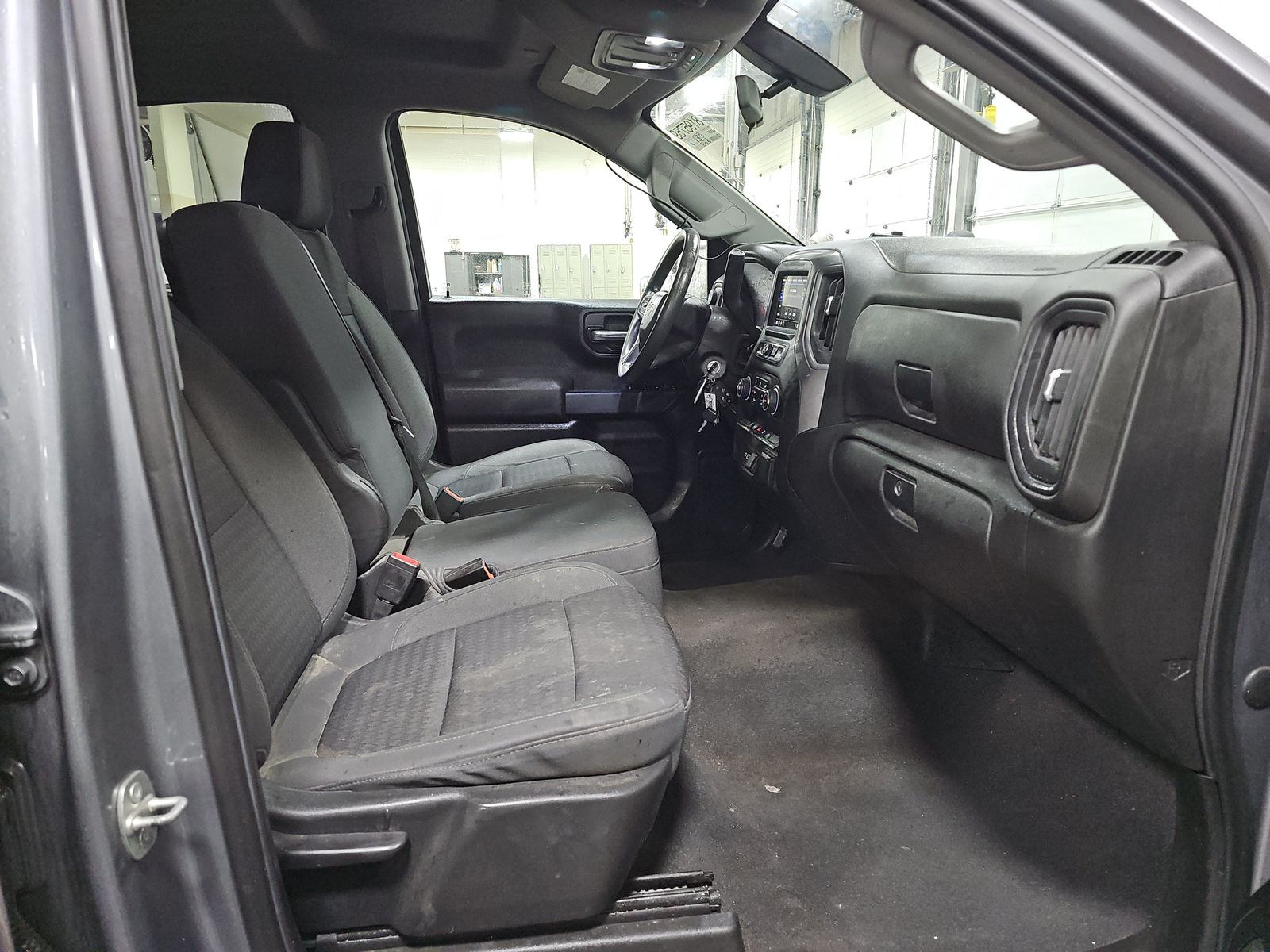 2022 Chevrolet Silverado 1500 Custom AWD