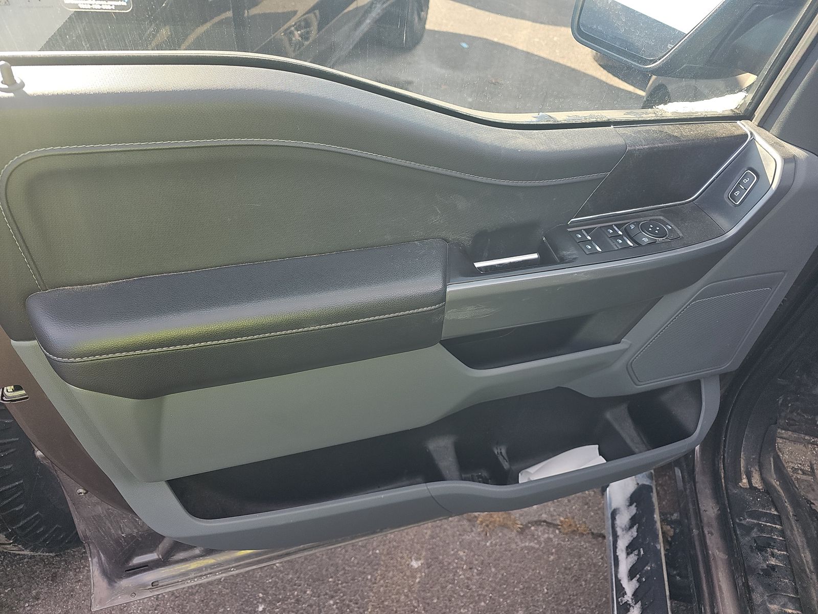 2023 Ford F-150 Hybrid XLT AWD