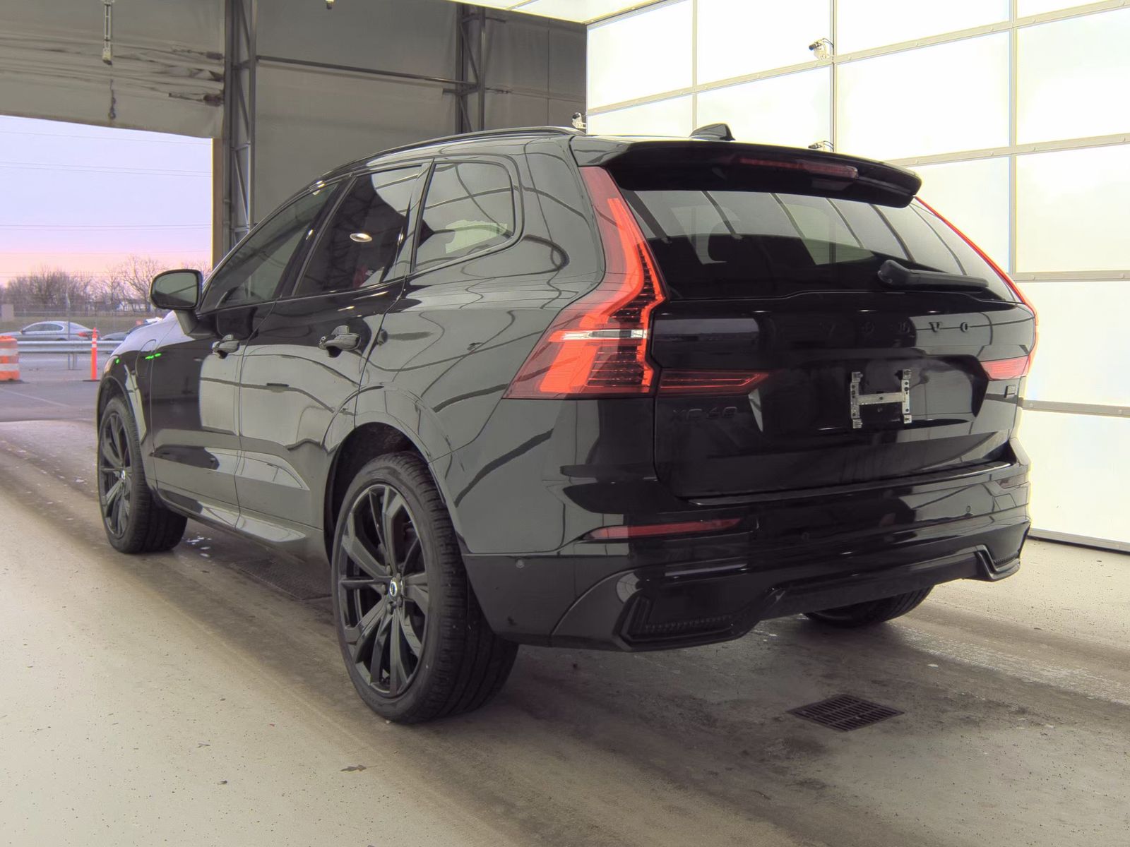 2024 Volvo XC60 Recharge T8 Ultimate Black Edition AWD