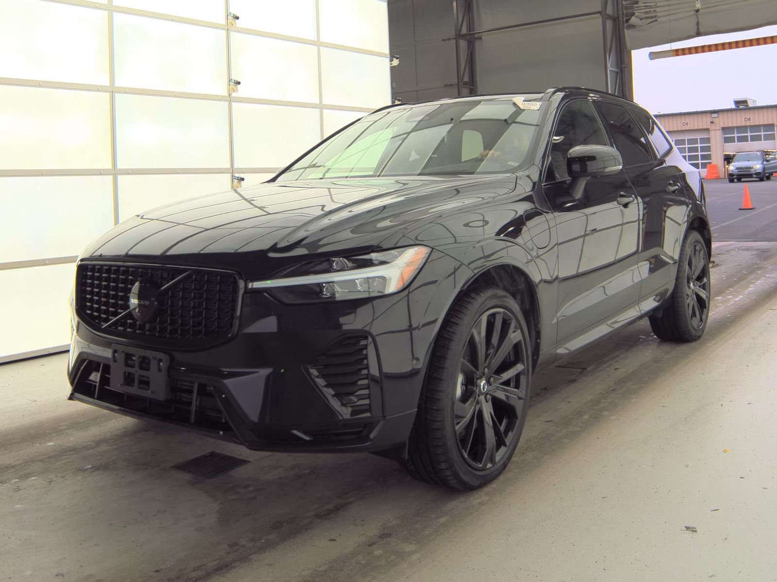 2024 Volvo XC60 Recharge T8 Ultimate Black Edition AWD