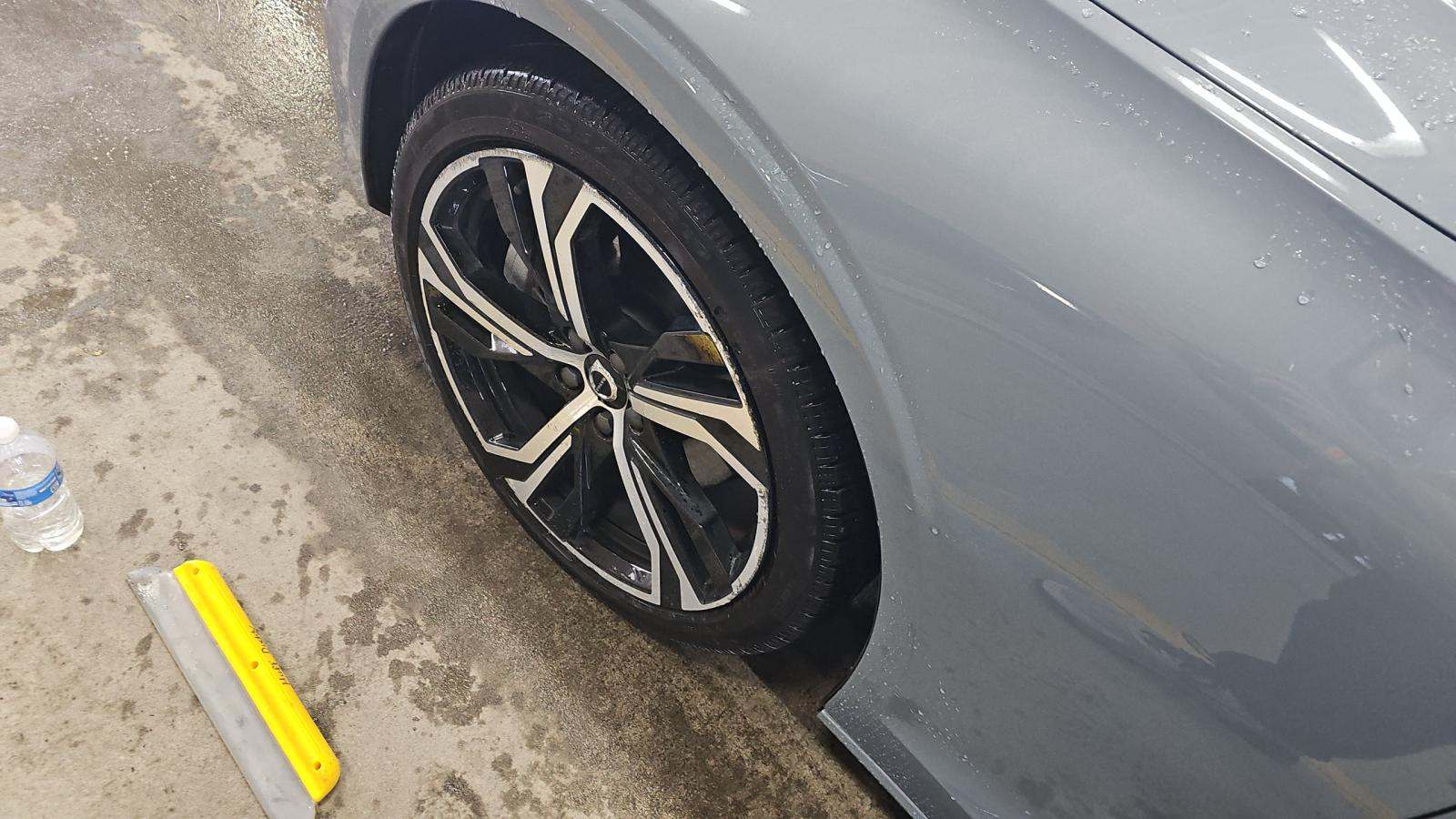 2024 Volvo S60 B5 Core AWD