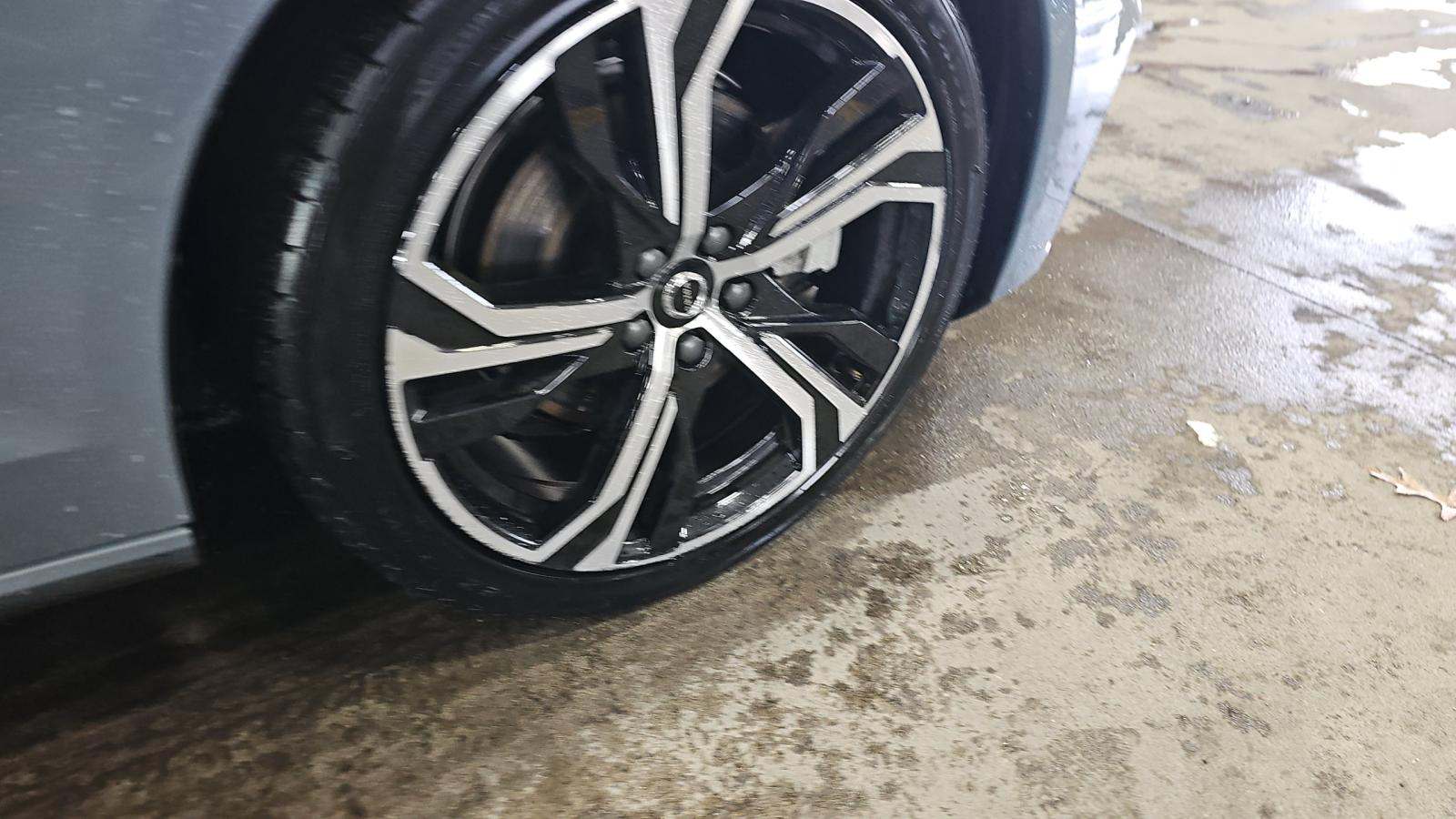 2024 Volvo S60 B5 Core AWD