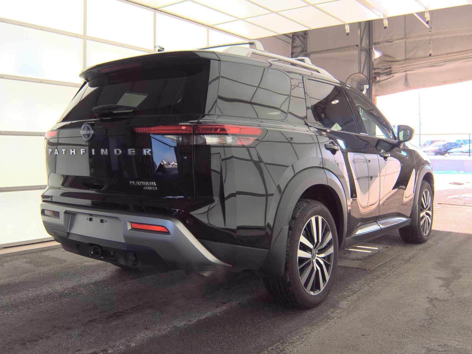 2024 Nissan Pathfinder Platinum AWD