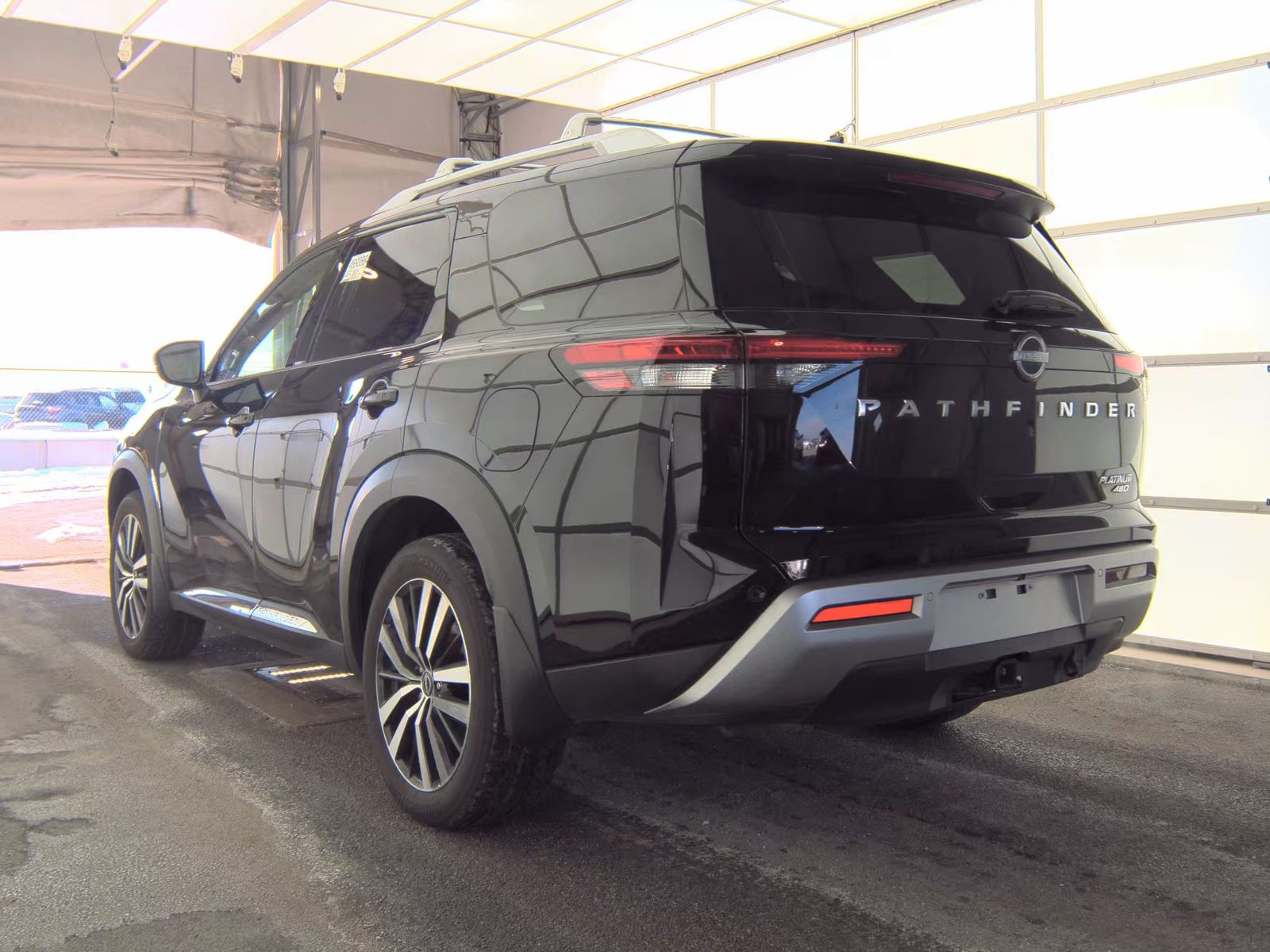 2024 Nissan Pathfinder Platinum AWD