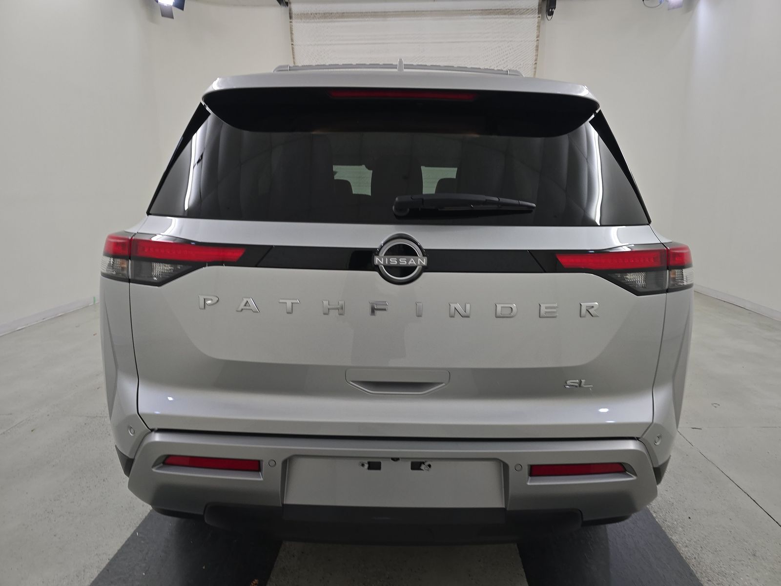 2024 Nissan Pathfinder SL FWD