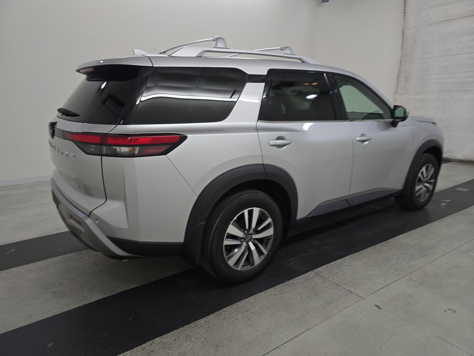 2024 Nissan Pathfinder SL FWD