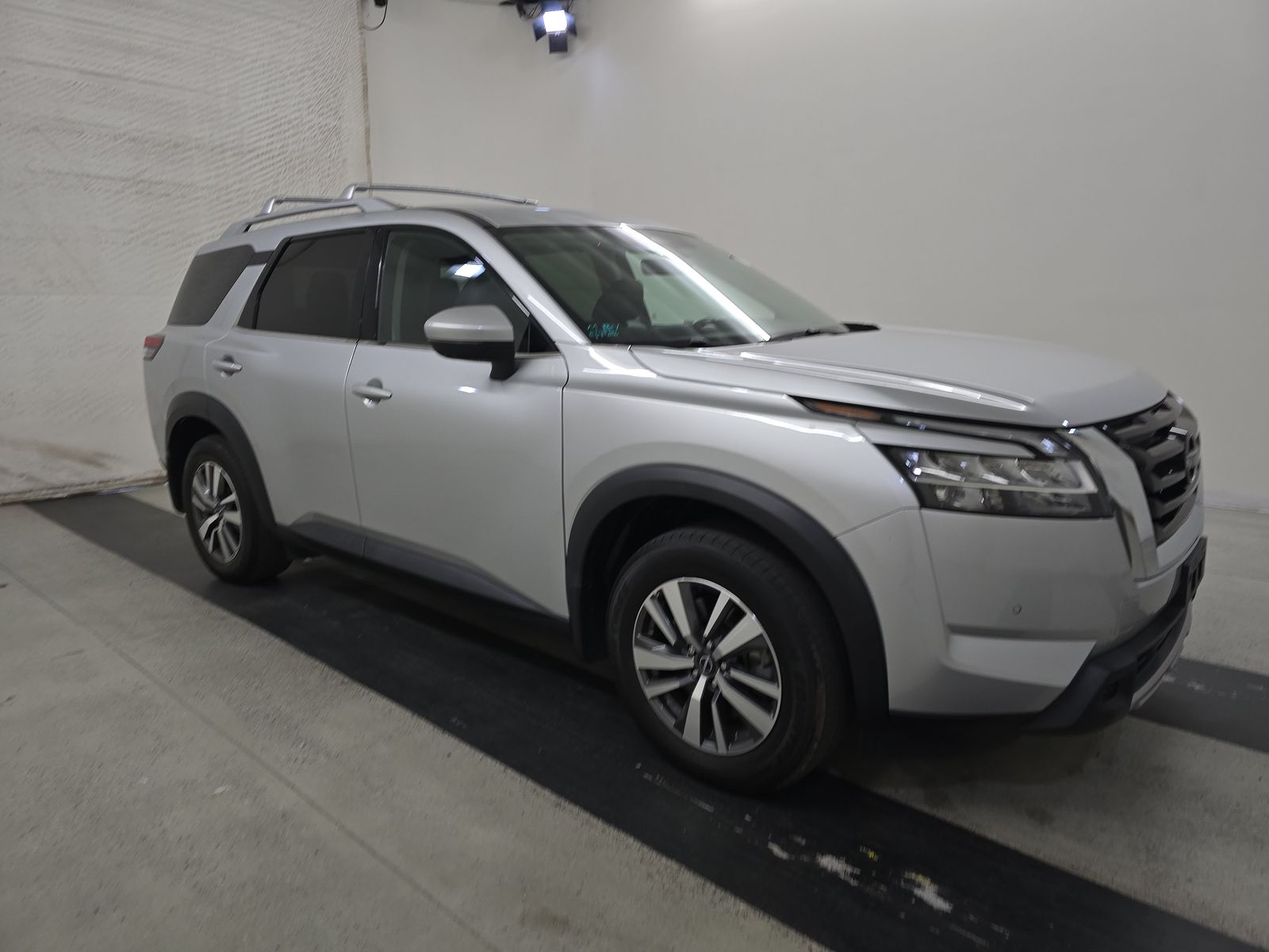 2024 Nissan Pathfinder SL FWD