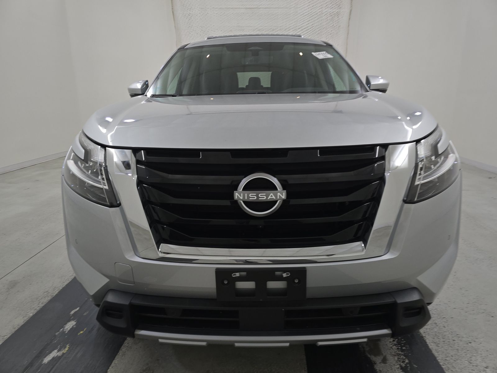 2024 Nissan Pathfinder SL FWD