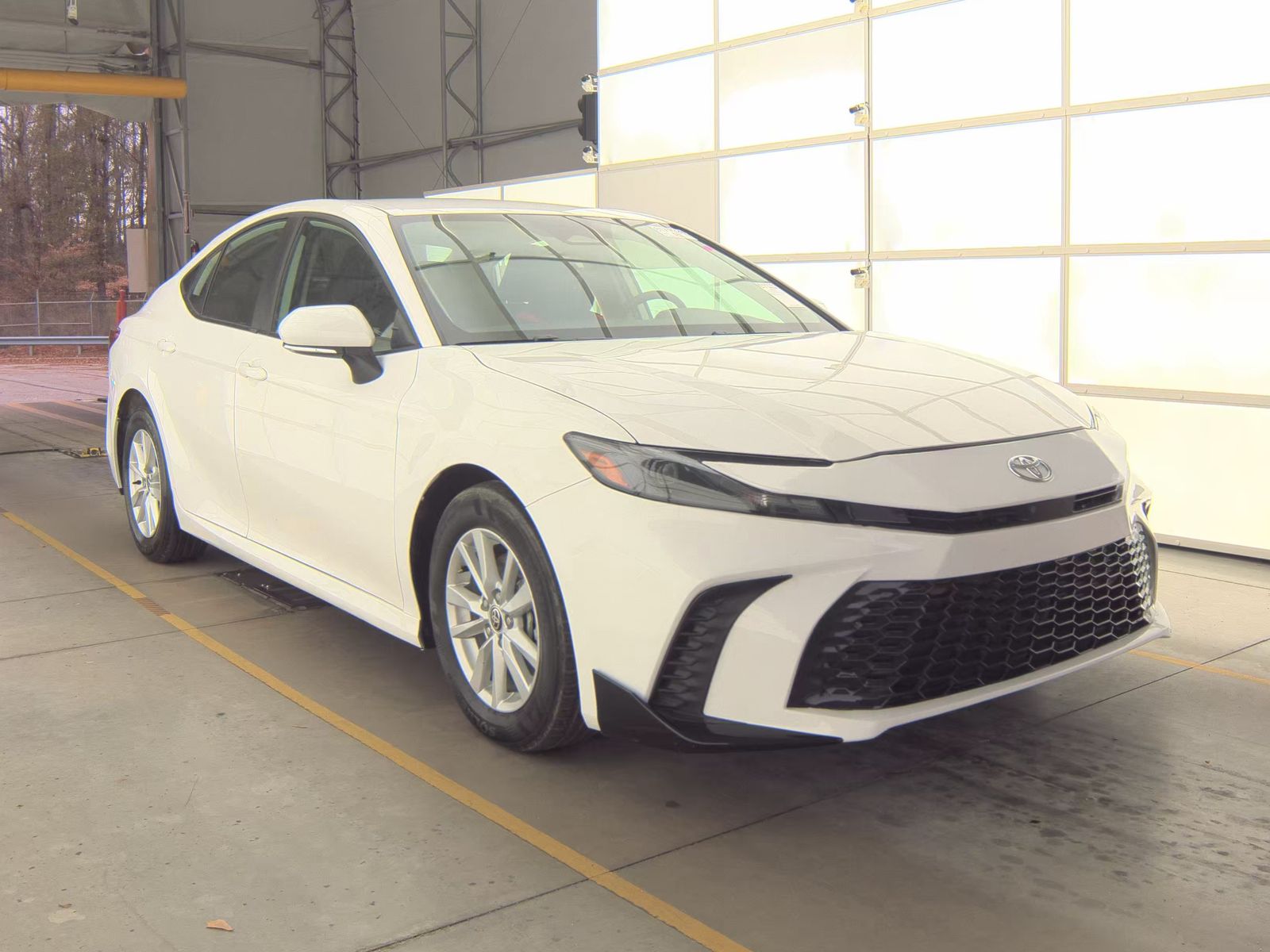 2025 Toyota Camry LE FWD