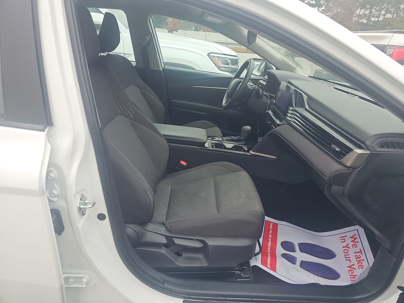 2025 Toyota Camry LE FWD