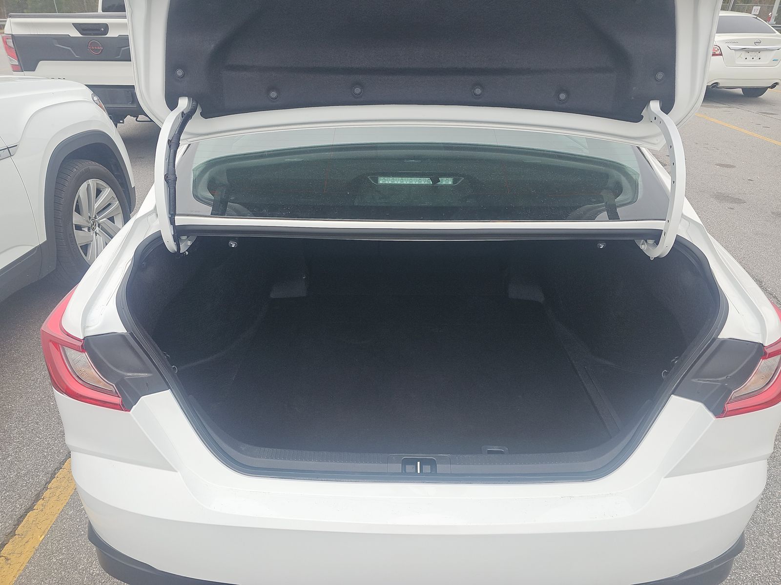 2025 Toyota Camry LE FWD