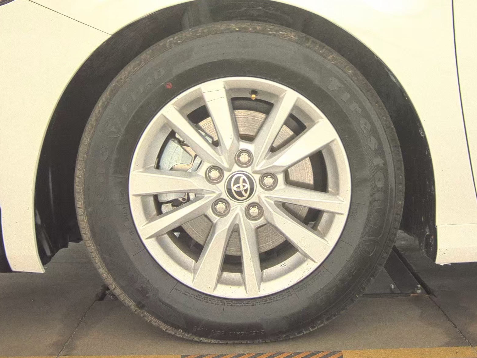 2025 Toyota Camry LE FWD