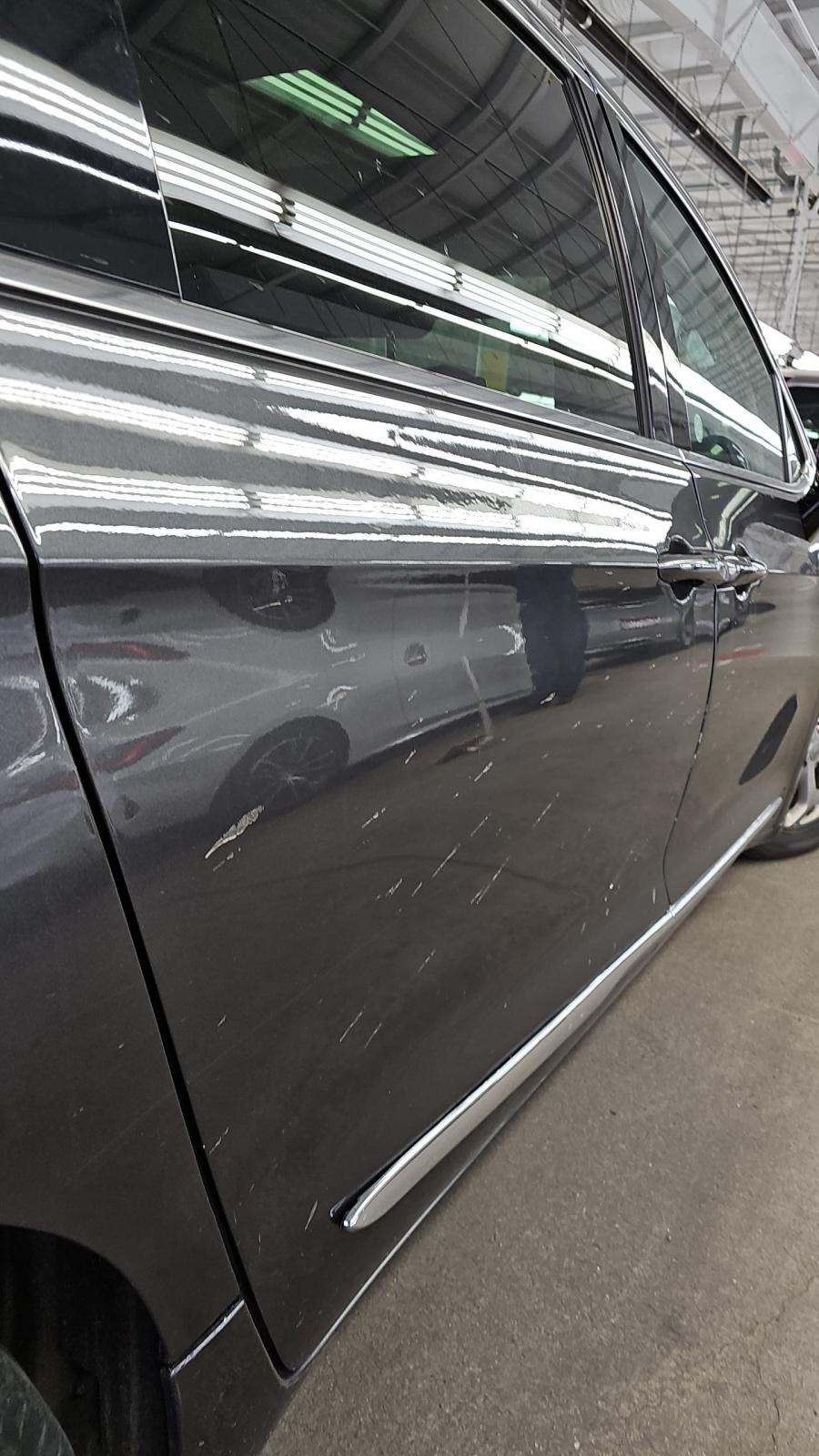 2023 Chrysler Pacifica Limited FWD