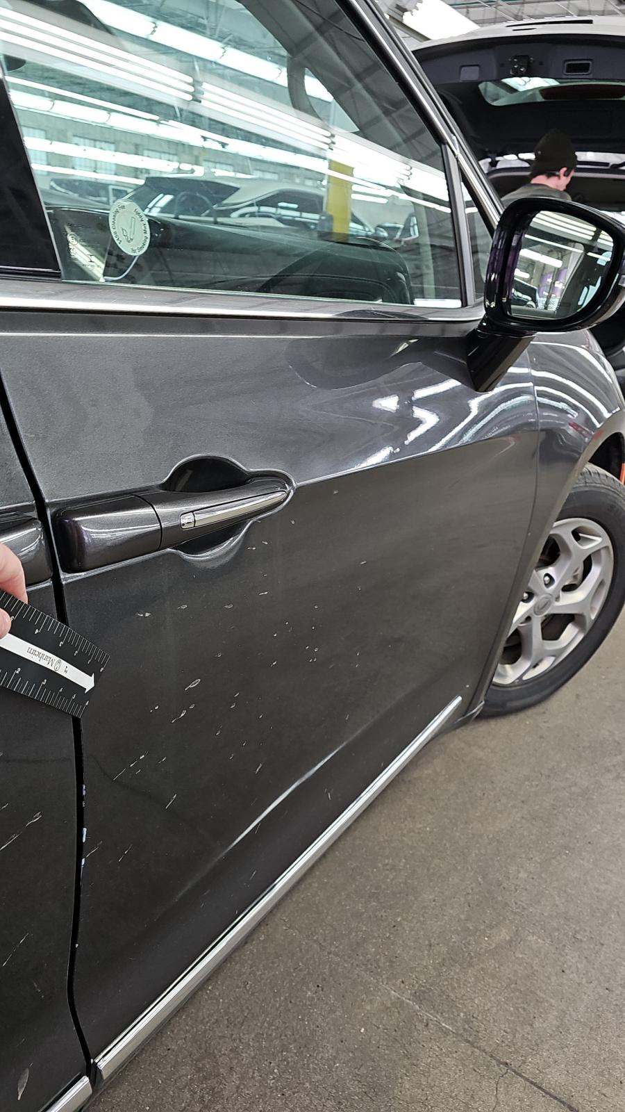 2023 Chrysler Pacifica Limited FWD