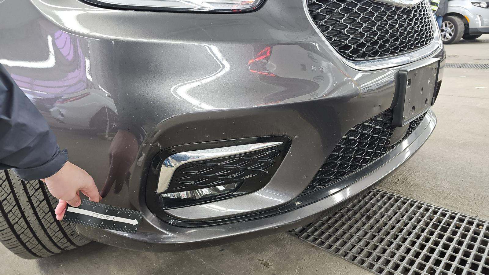 2023 Chrysler Pacifica Limited FWD