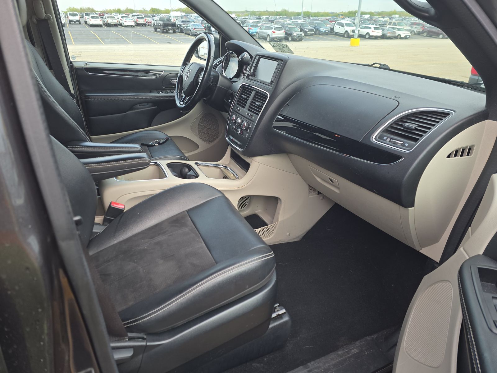 2020 Dodge Grand Caravan SXT FWD