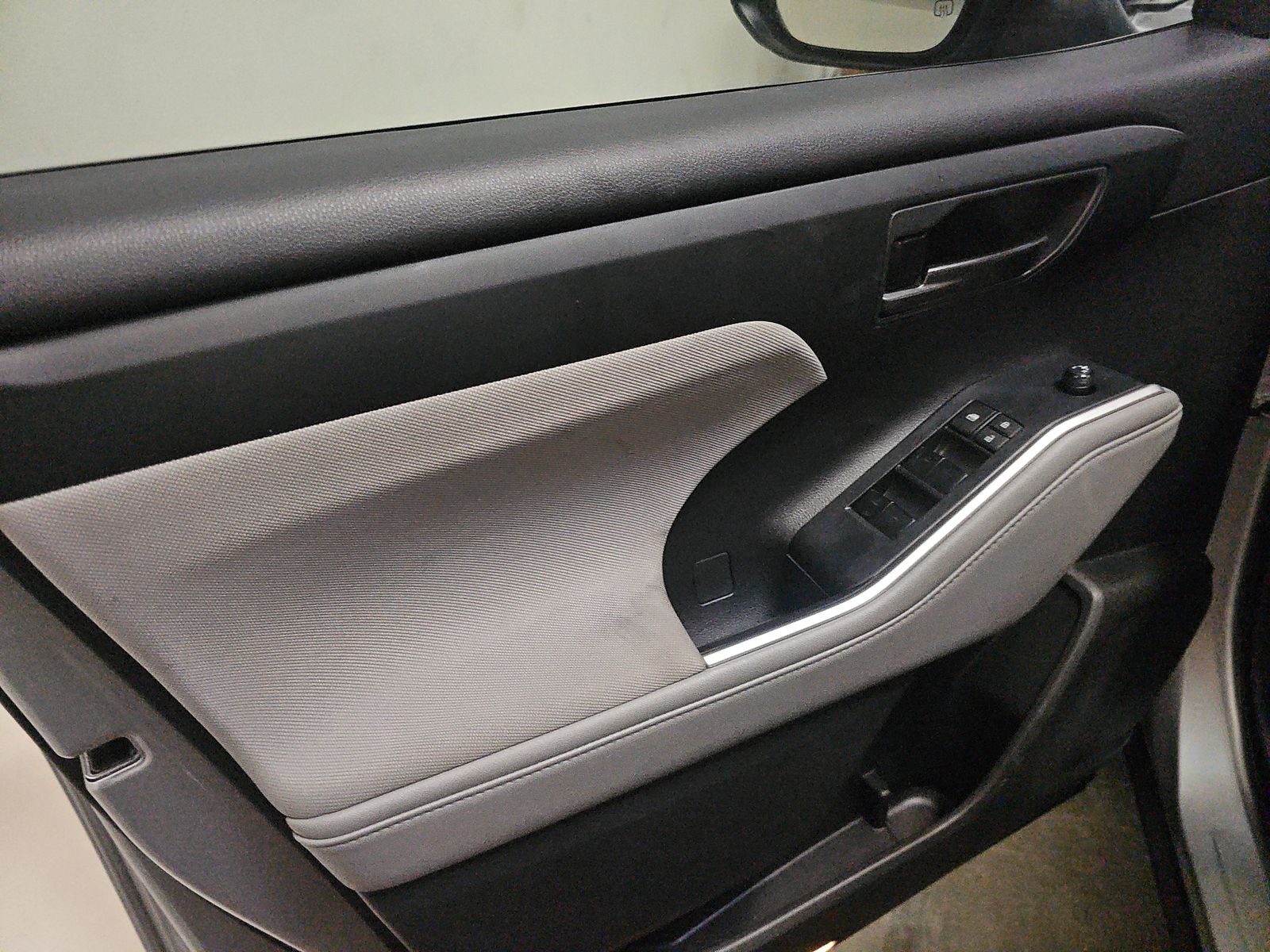 2024 Toyota Highlander LE FWD