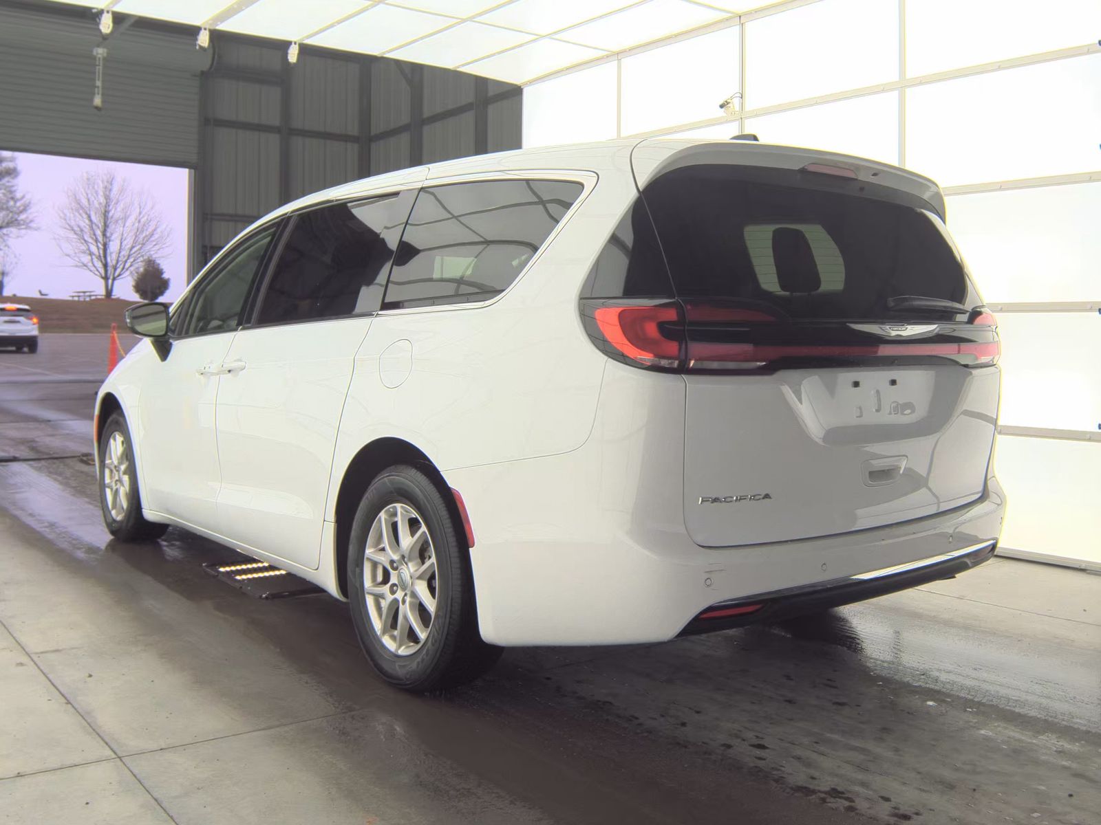 2024 Chrysler Pacifica Touring L FWD