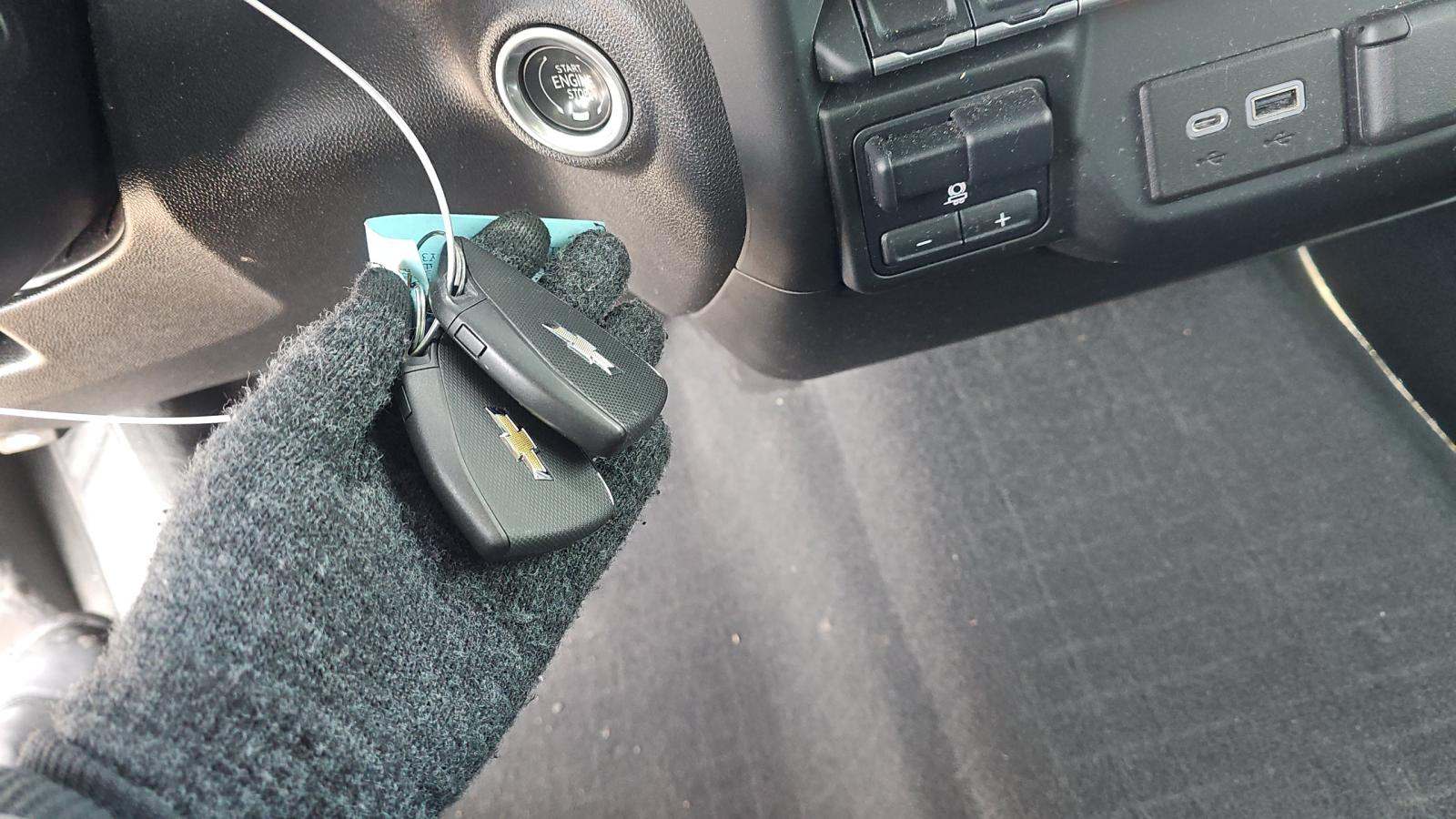 2023 Chevrolet Silverado 1500 Custom AWD