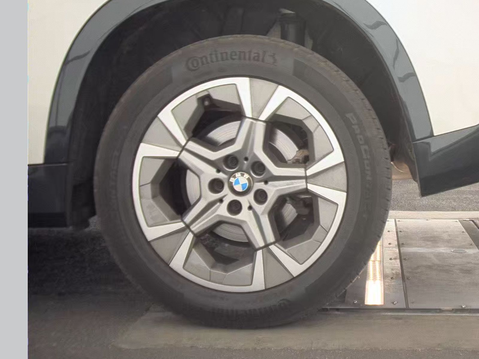 2024 BMW X1 xDrive28i AWD