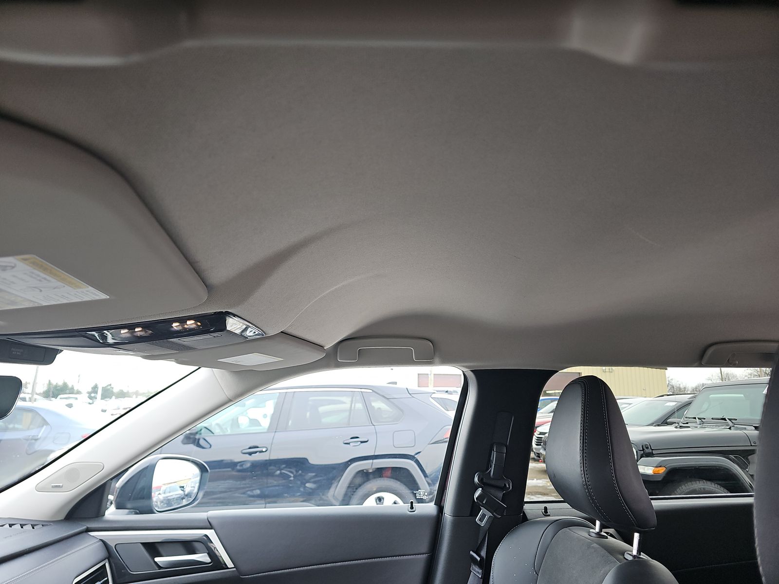 2025 Mitsubishi Outlander SE AWD