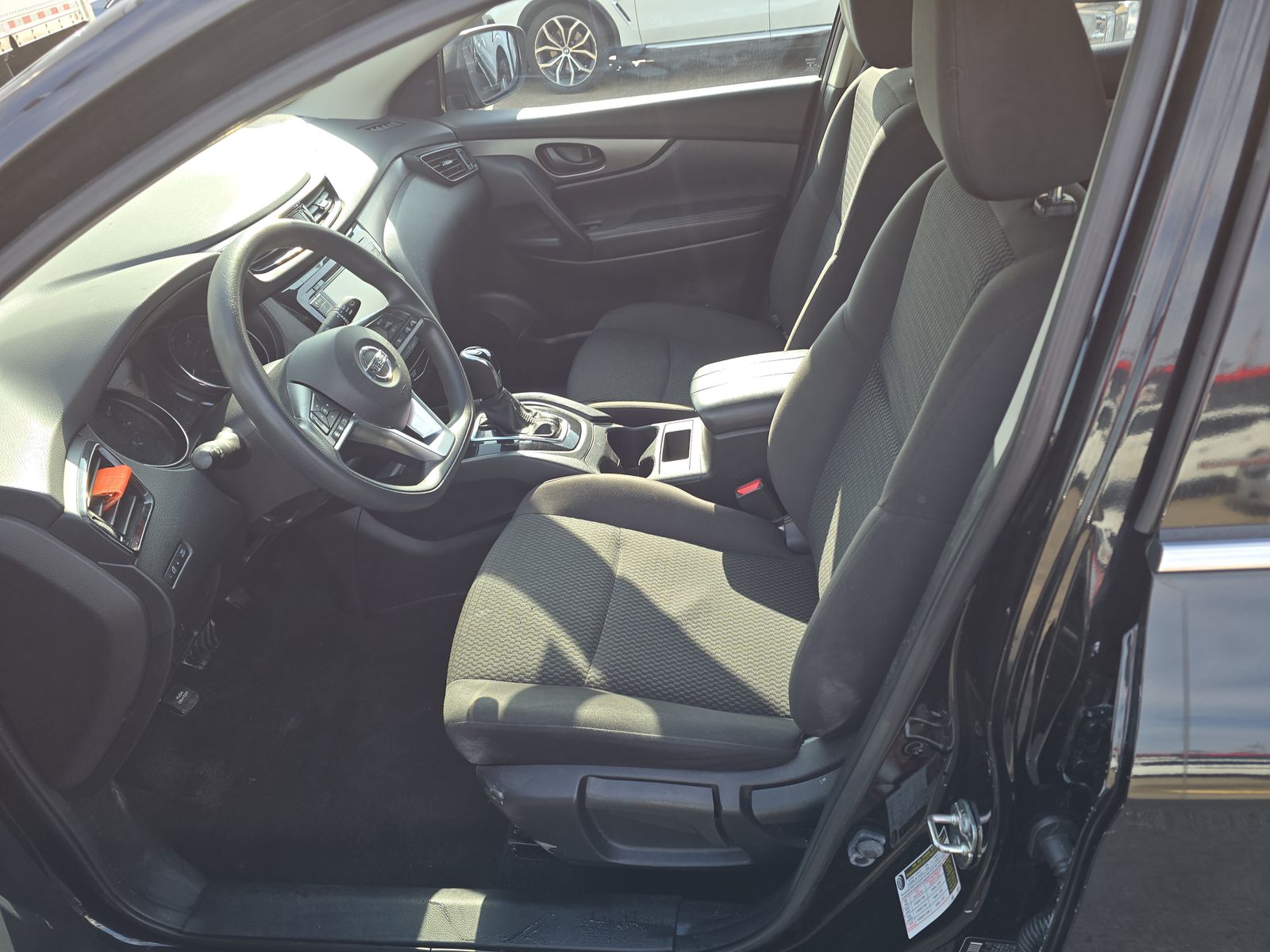 2022 Nissan Rogue Sport S FWD