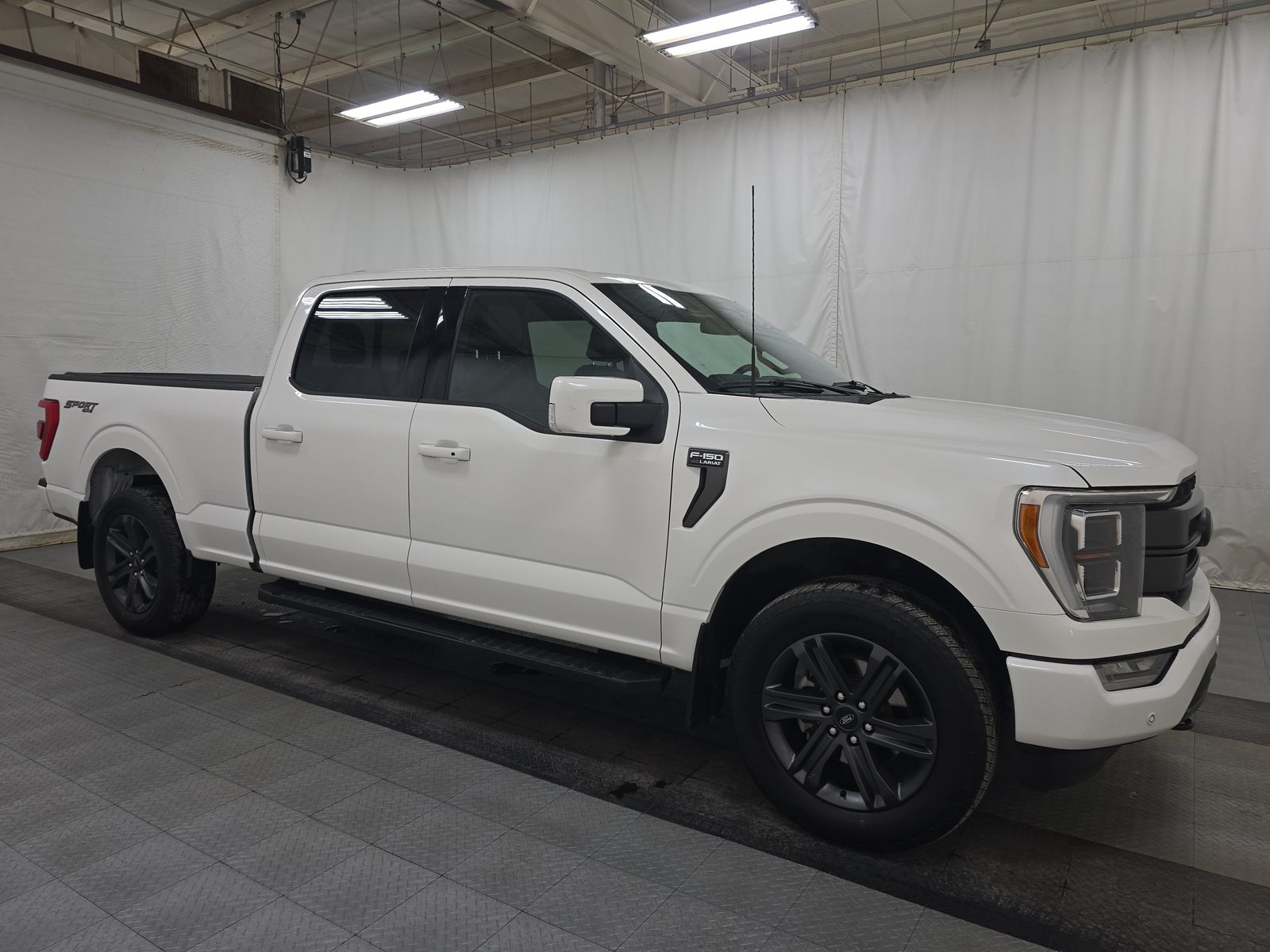 2023 Ford F-150 Lariat AWD
