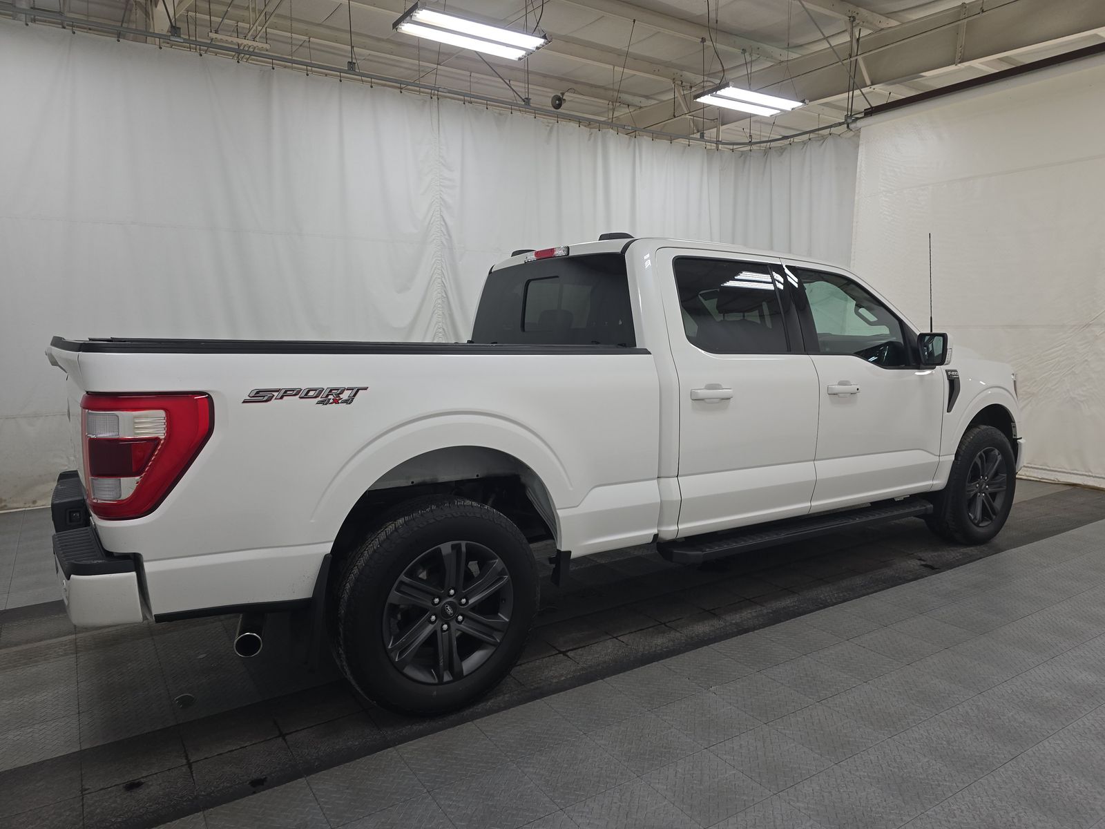 2023 Ford F-150 Lariat AWD