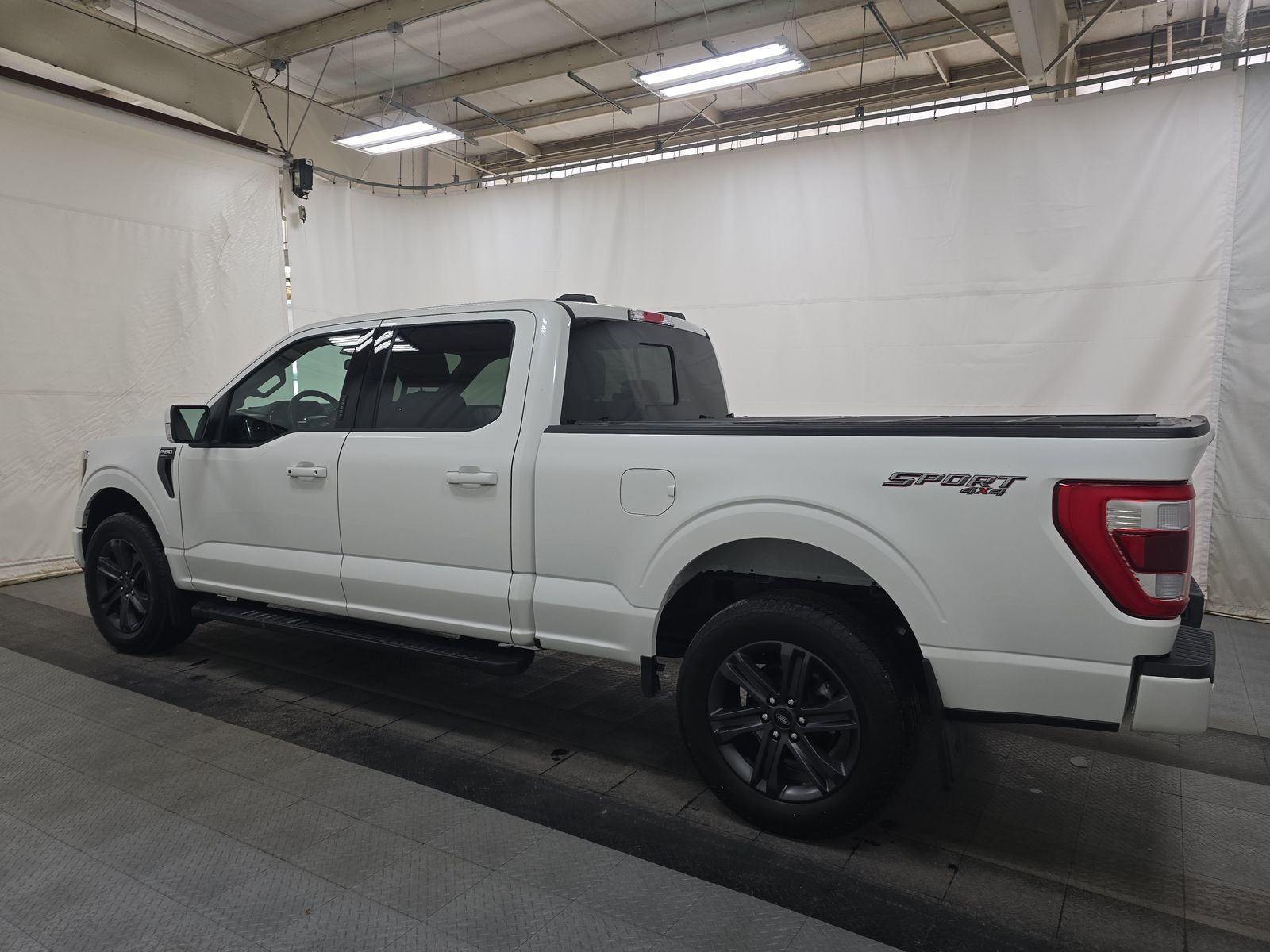 2023 Ford F-150 Lariat AWD