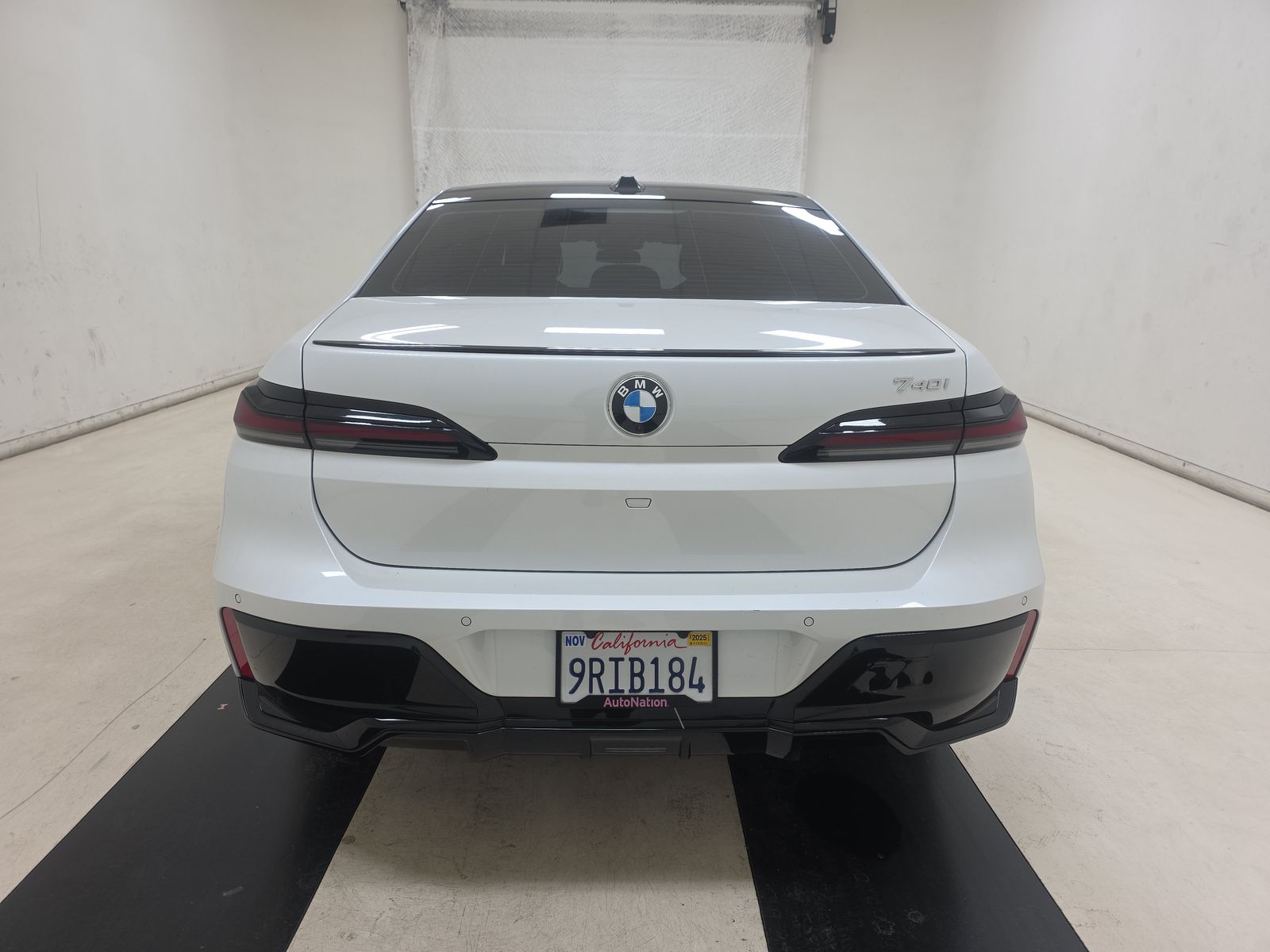 2024 BMW 7 Series 740i RWD