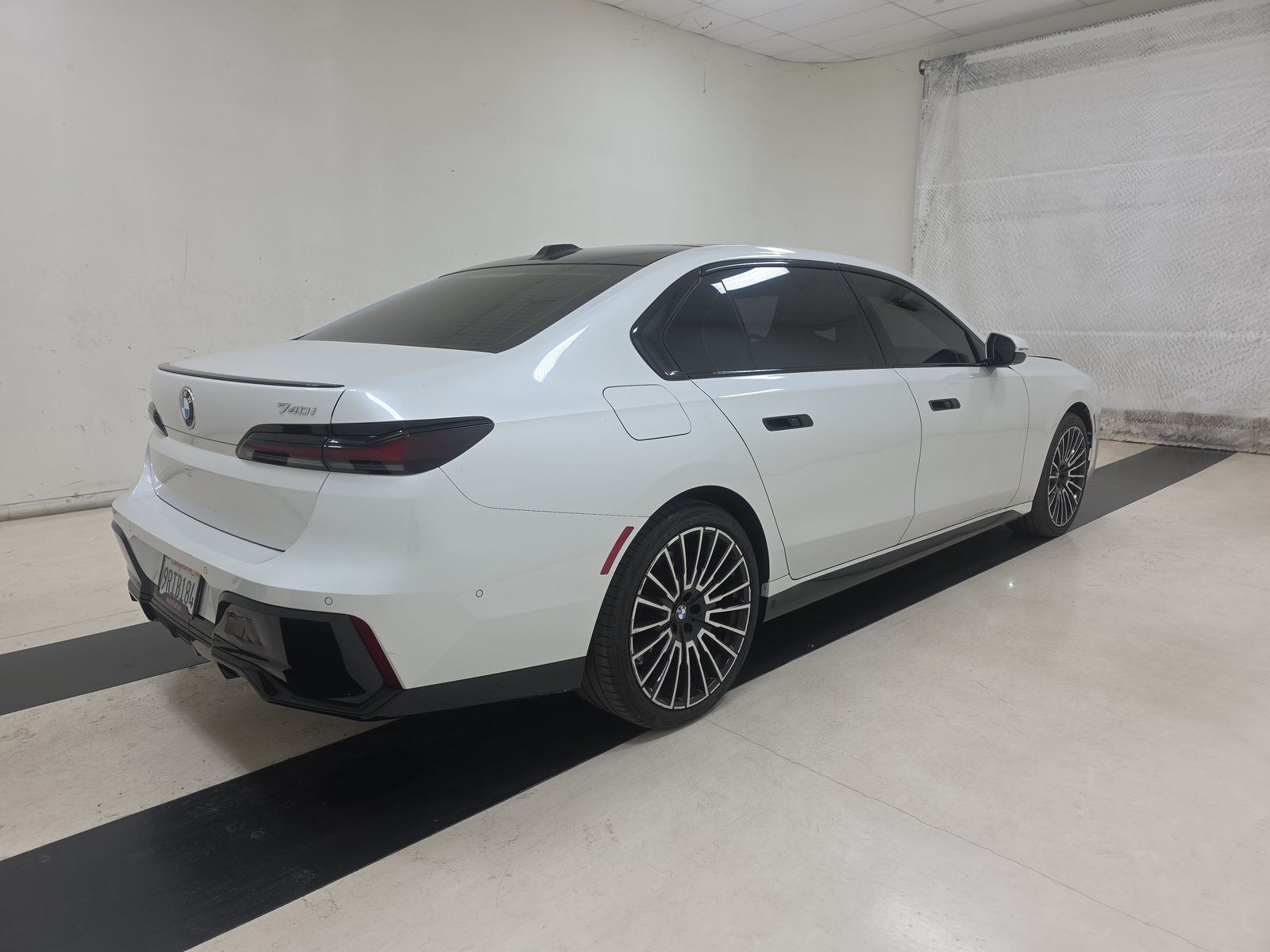 2024 BMW 7 Series 740i RWD