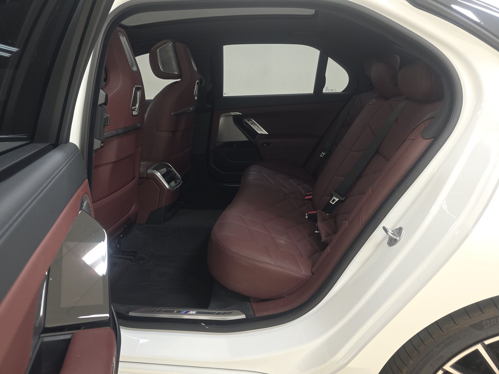 2024 BMW 7 Series 740i RWD