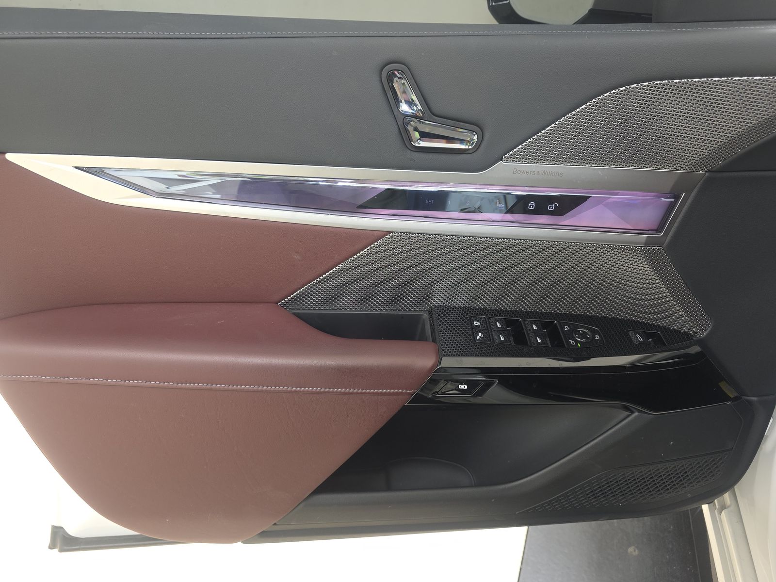 2024 BMW 7 Series 740i RWD